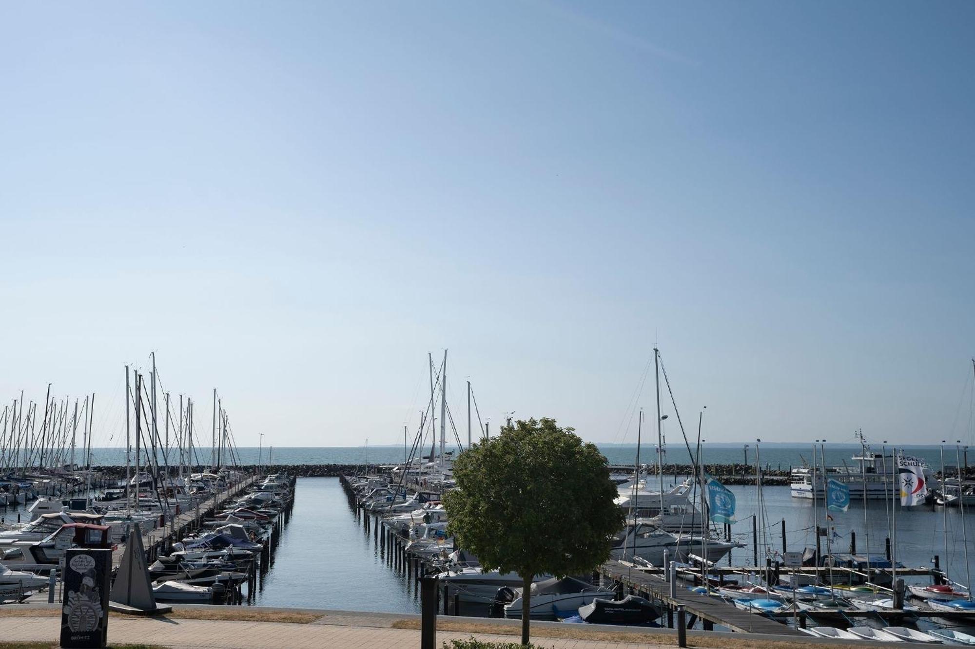 Yachthafen 6 Steuerbord Apartment เกรอมิทซ์ ภายนอก รูปภาพ